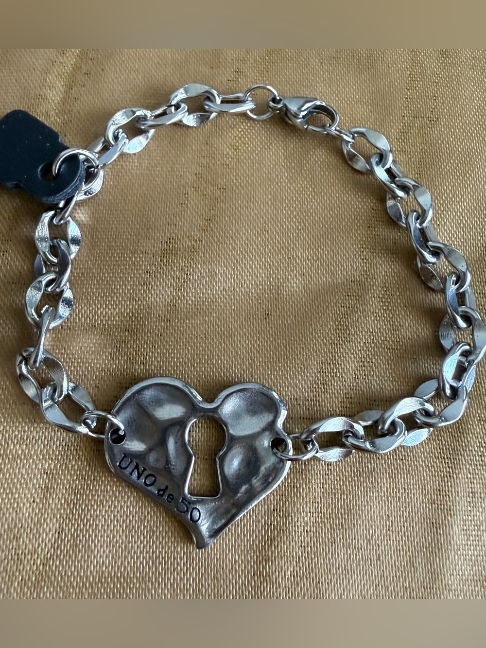 UNO de 50 Silver Heart Keyhole Chain Bracelet